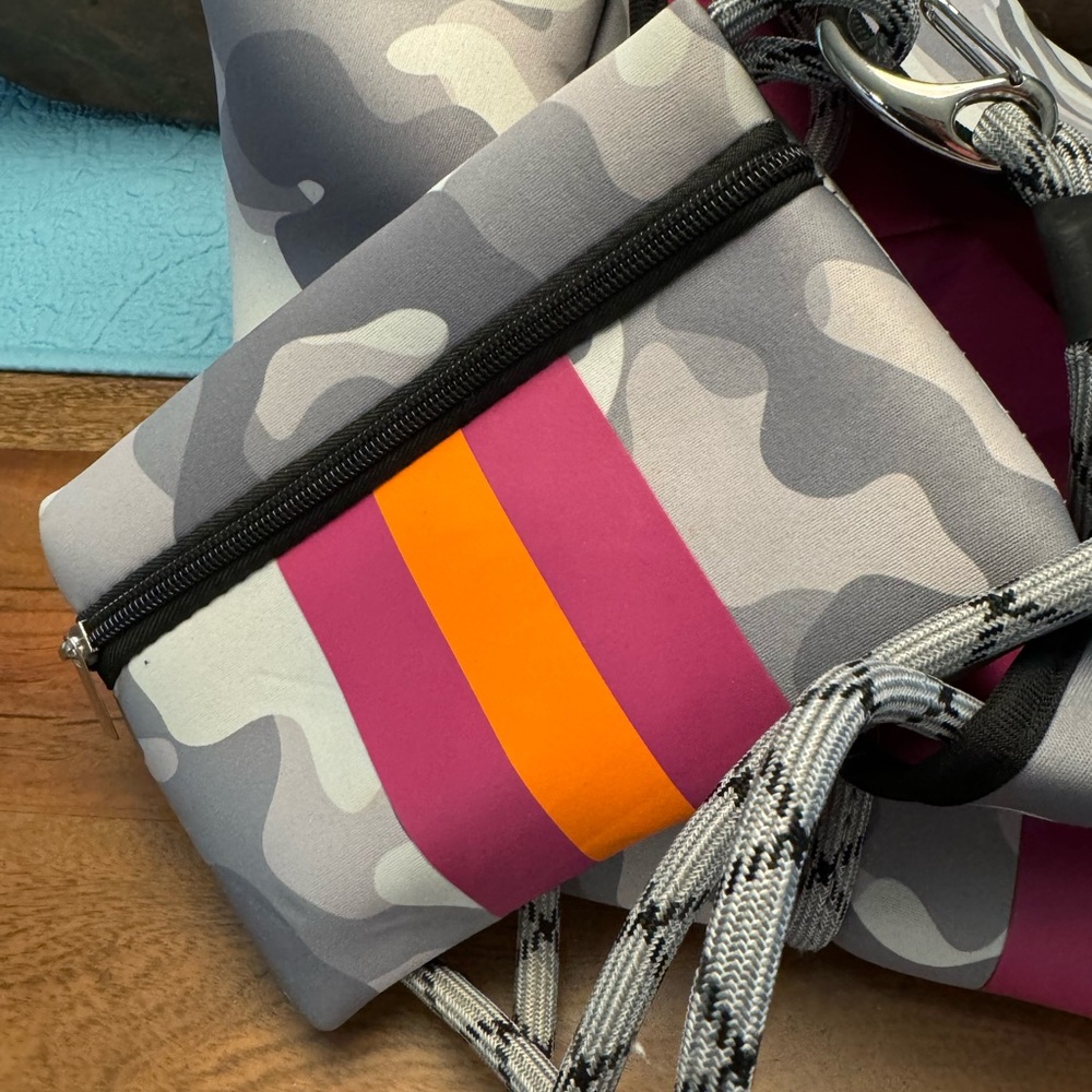 Neoprene, gray camo tote bag with snap closure. Inside is pink. - Picture 4 of 5